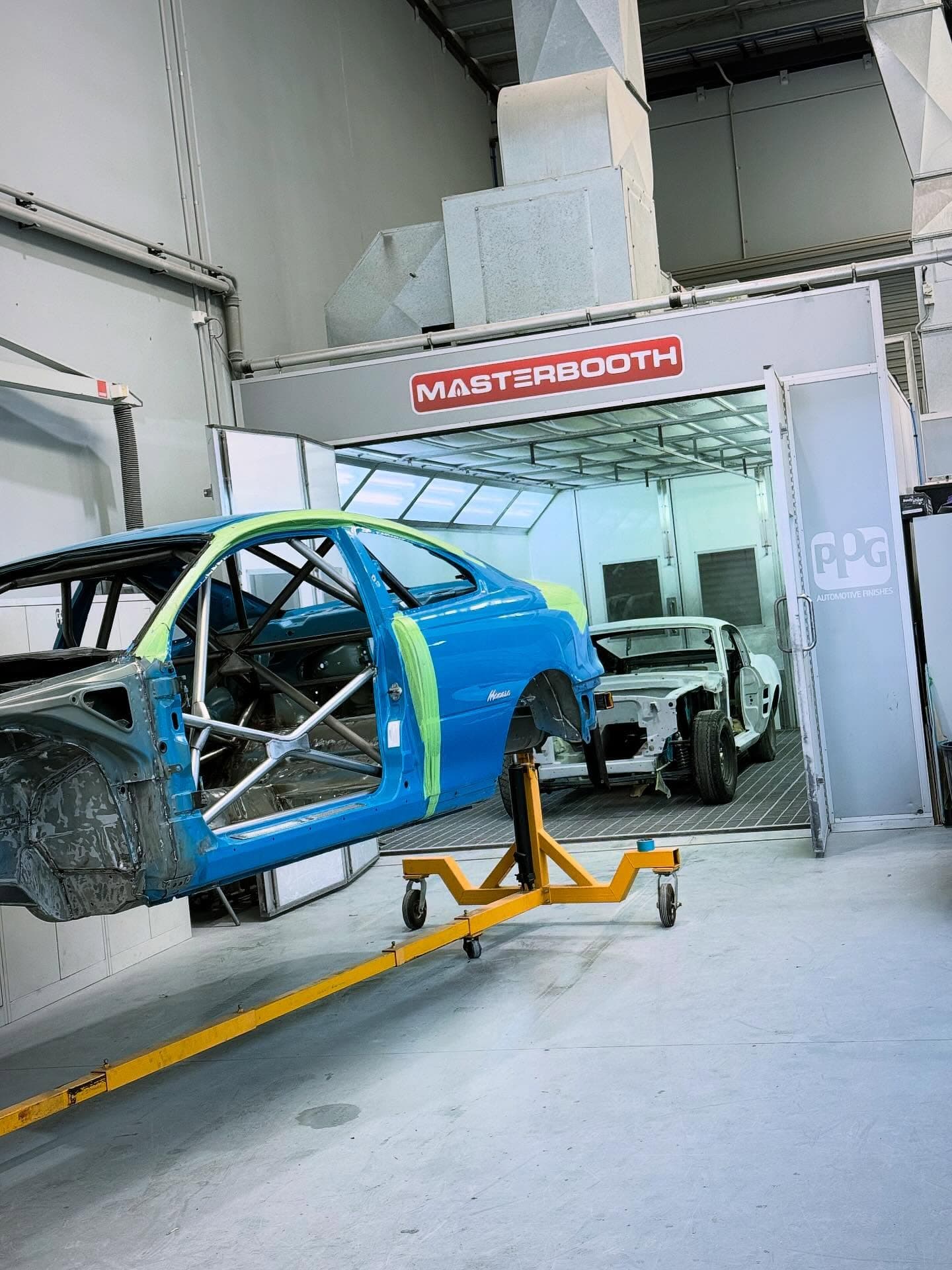 Full chassis in the KR Colour spray booth